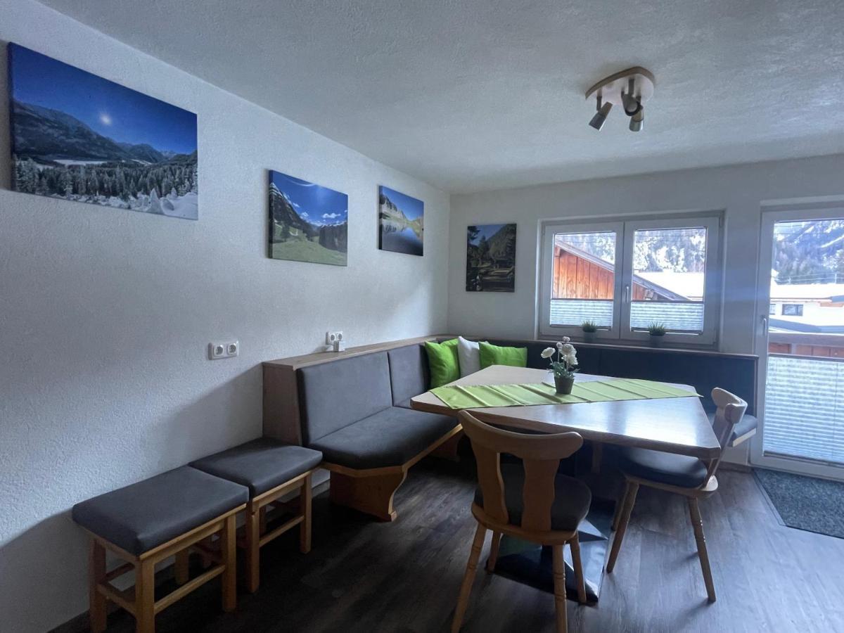 Ferienwohnungen Haus Bergflora Bach  Exteriér fotografie